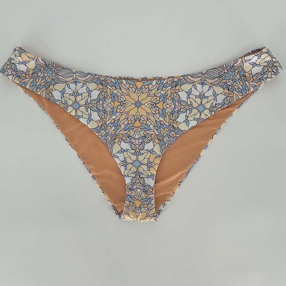 J. Crew Women's Cheeky Bikini Swim Bottom Size 2X Blue Floral Curved Waist UPF - Picture 1 of 8